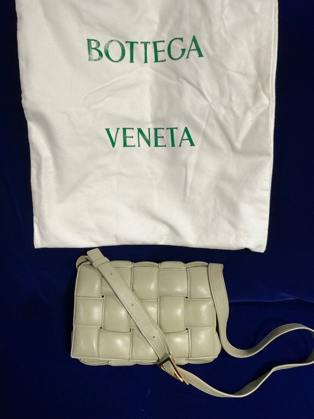 Bottega Venetta Padded Cassette Bag Sage green - Picture 2 of 13